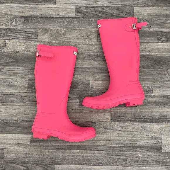 HUNTER womens size 10 hot pink rain boots NEW waterproof